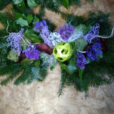 Dušičková kytice vázaná "Ikebana"
