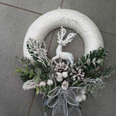 Zimní věnec trvanlivý 3